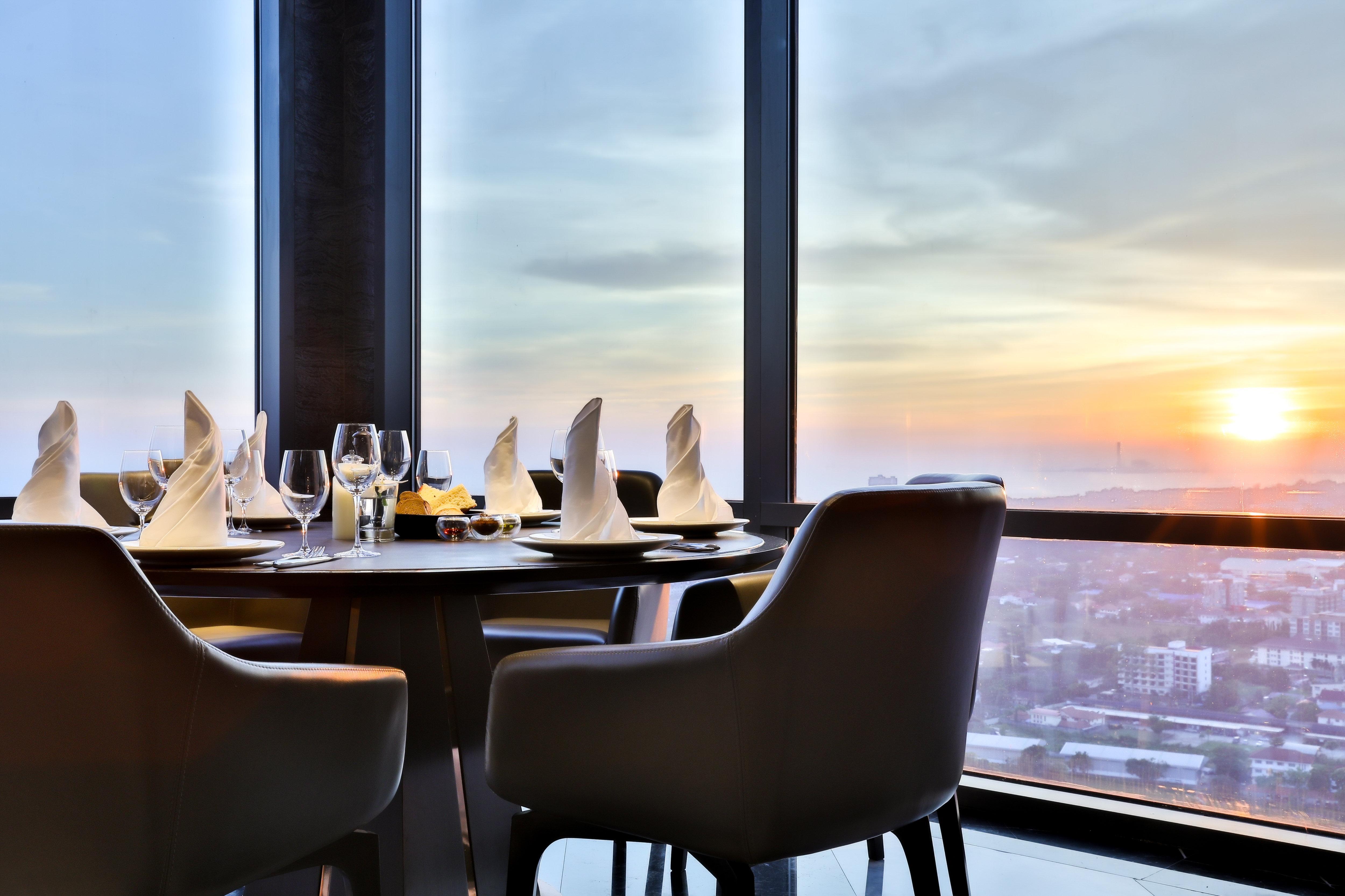 Holiday Inn & Suites Rayong City Centre By Ihg Extérieur photo