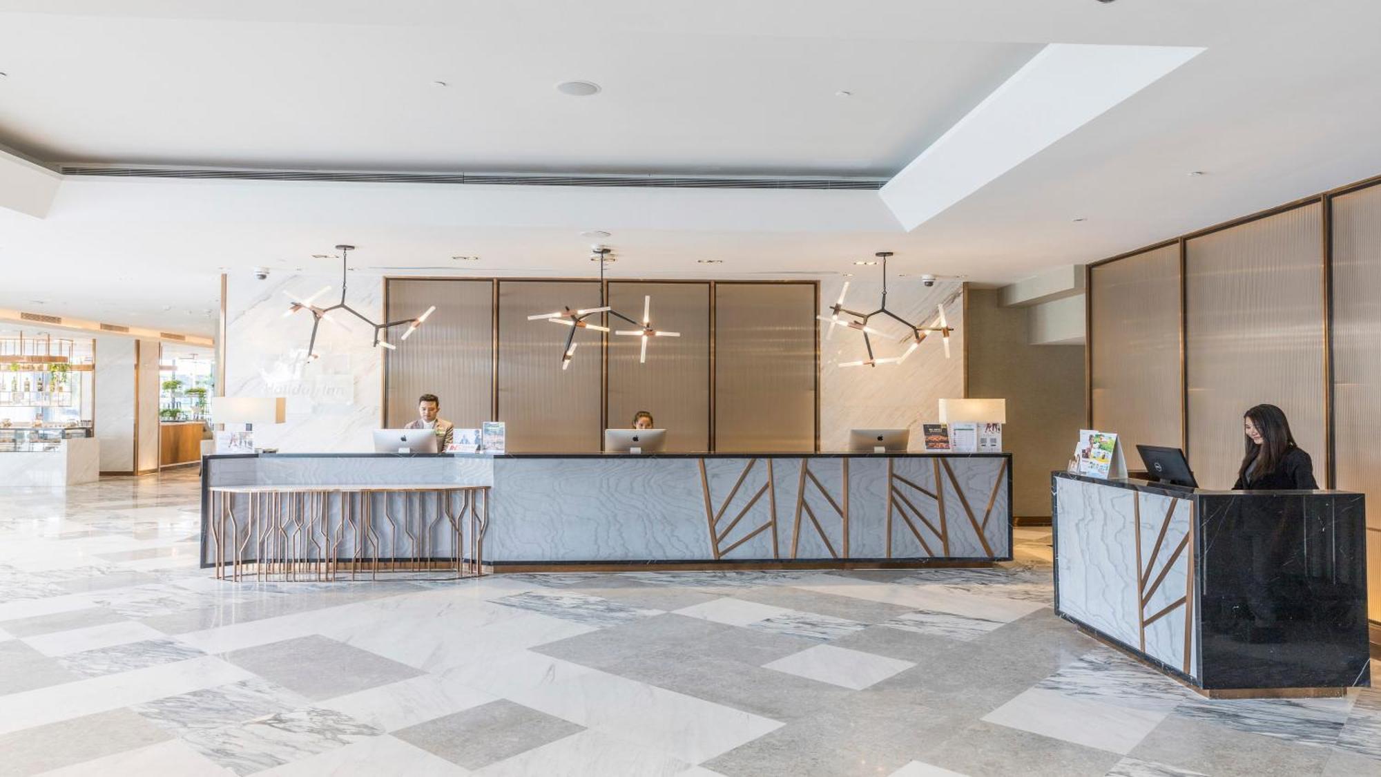 Holiday Inn & Suites Rayong City Centre By Ihg Extérieur photo