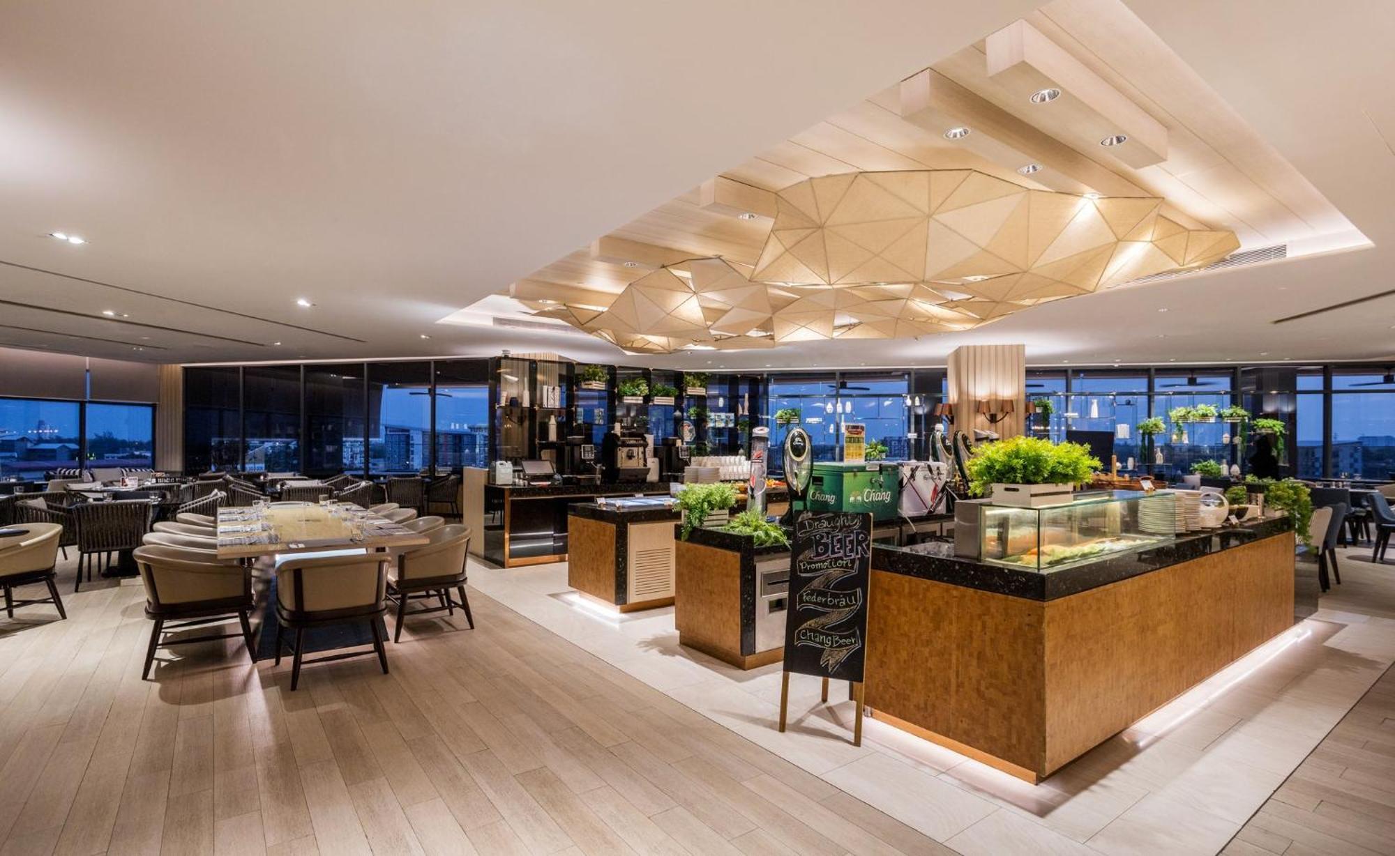 Holiday Inn & Suites Rayong City Centre By Ihg Extérieur photo