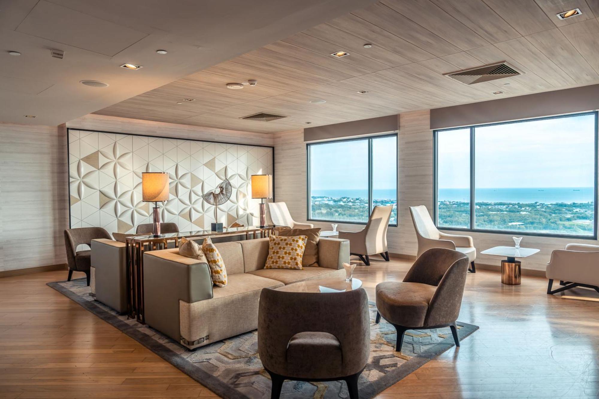 Holiday Inn & Suites Rayong City Centre By Ihg Extérieur photo