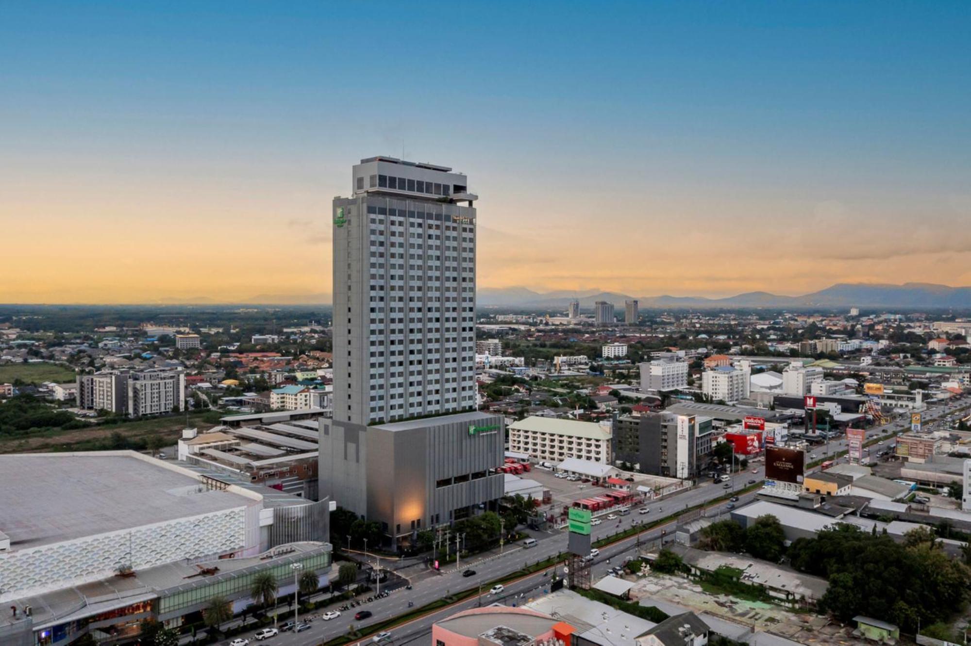 Holiday Inn & Suites Rayong City Centre By Ihg Extérieur photo
