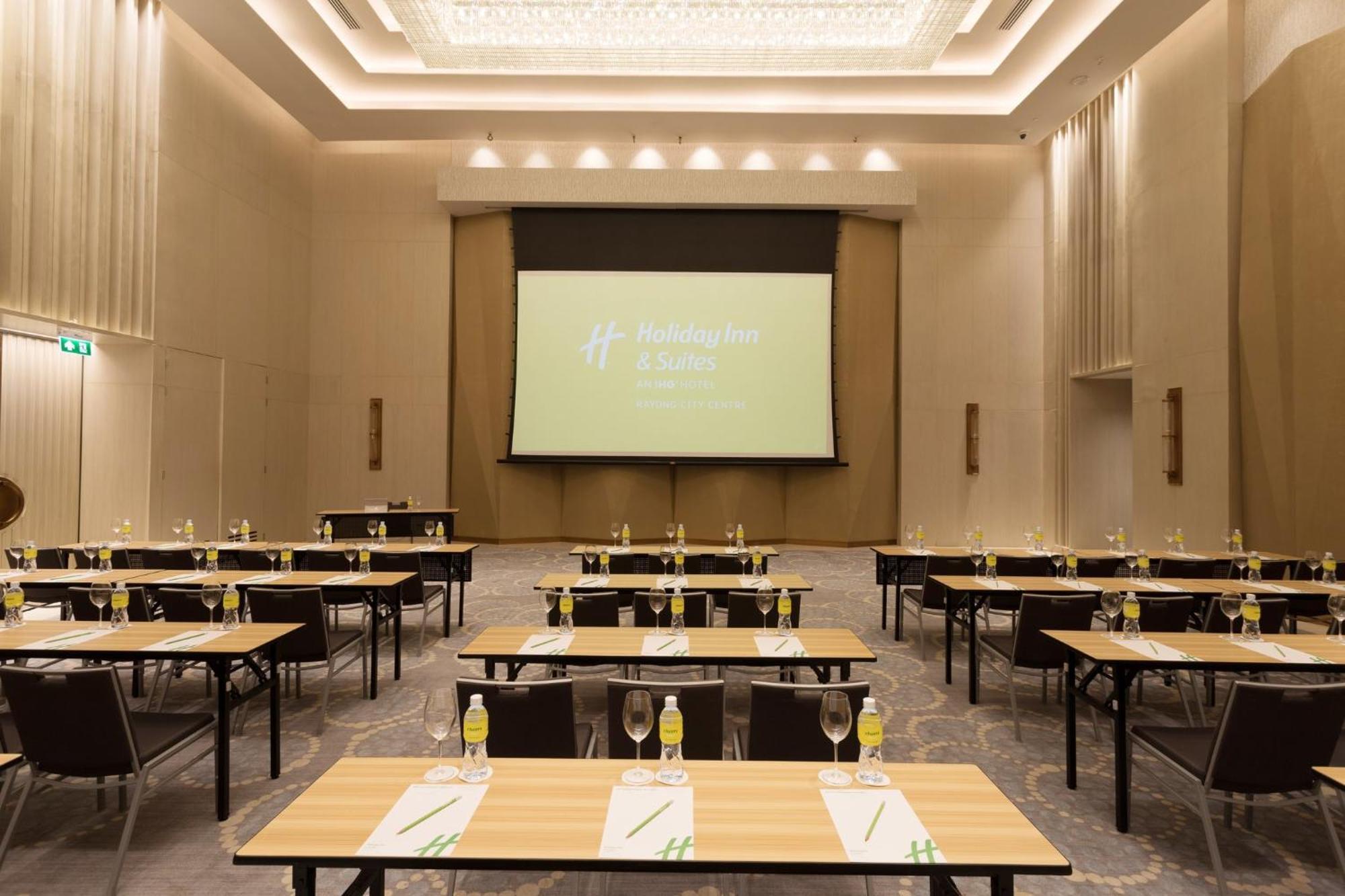 Holiday Inn & Suites Rayong City Centre By Ihg Extérieur photo