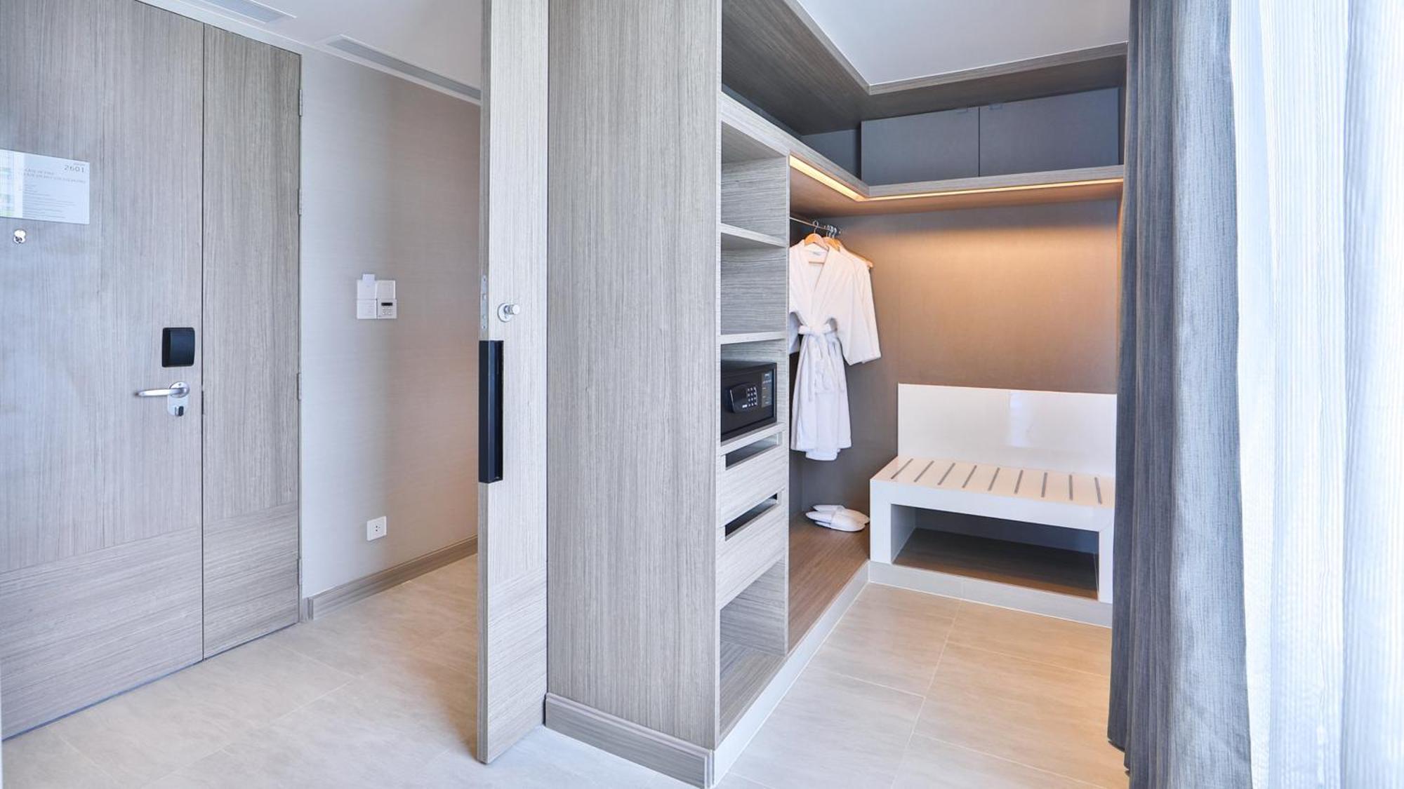 Holiday Inn & Suites Rayong City Centre By Ihg Extérieur photo